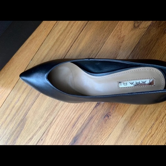 Black Tahari Heels - Picture 3 of 5